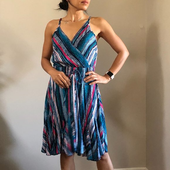 SEXY ANGASHION MULTI COLOR STRIP SPAGHETTI STRAPS AND TIE AT WAIST SIZE … - Picture 4 of 7